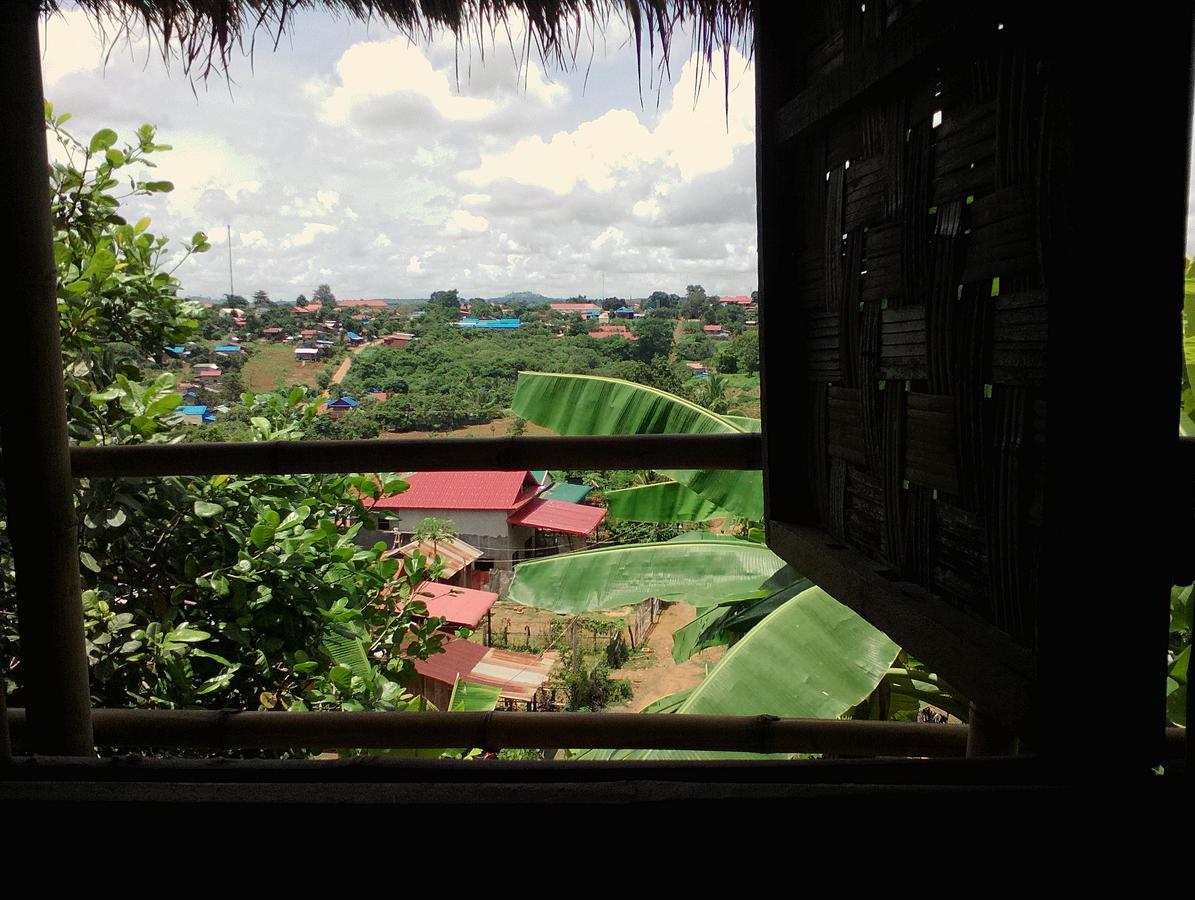 Tree Lodge Banlung Exterior photo