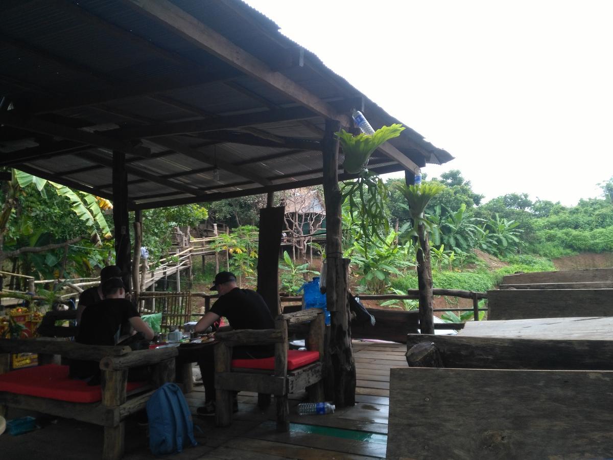 Tree Lodge Banlung Exterior photo